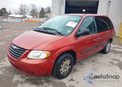 2005 Chrysler Town & Country from USA, damaged, VIN 1C4GP45R75B441872